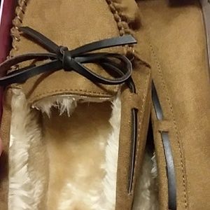 Air walk brown moccasins